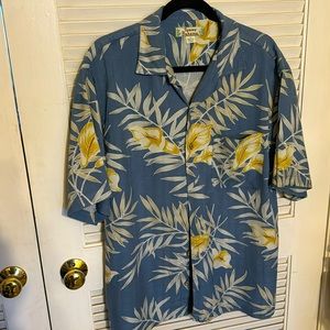 Vintage Tommy Bahama shirt. Rare print. Beautiful fabric!